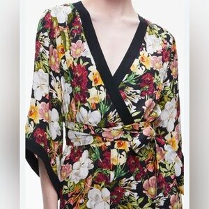 ALICE + OLIVIA walda Flowy-Sleeve Wrap Jumpsuit size 6 boho loose fit relaxed